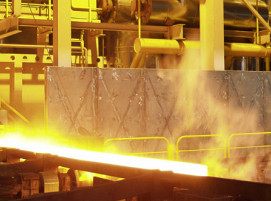 Spezialgetriebe ermöglicht Fertigung von vier Millionen Tonnen Stahl-Coils