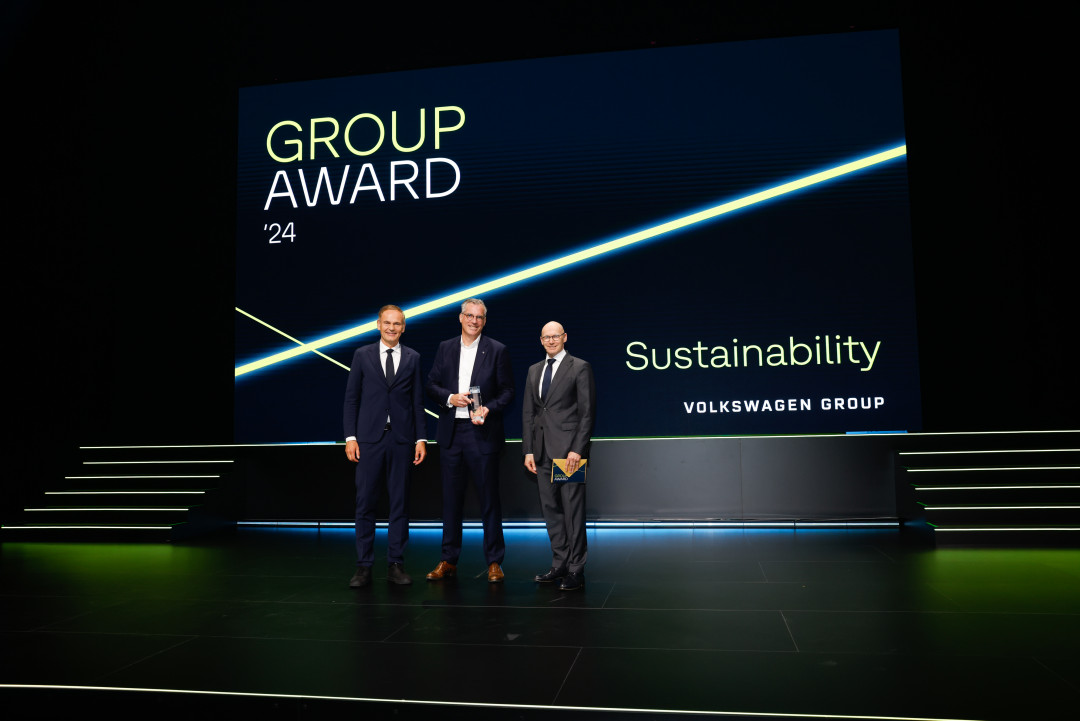 OBlume_group_award_24_VW