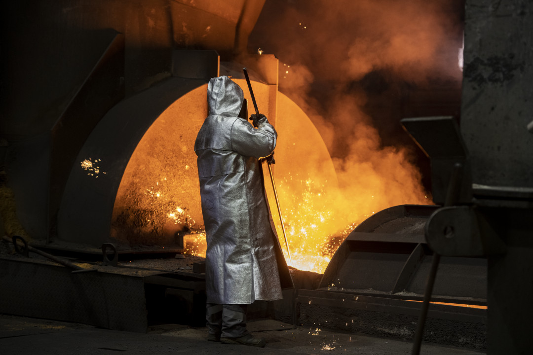 Arbeit_im_Stahlwerk_thyssenkrupp_Steel